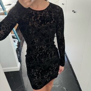 Lulu's Black Floral Long Sleeve Dress